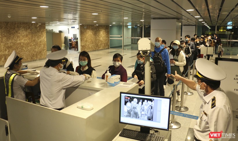 Trạm kiểm dịch tại sân bay quốc tế Đà Nẵng, nơi có nhiệm vụ giám sát, phát hiện và tiến hành cách ly ban đầu đối với các ca nghi nhiễm virrus Corona