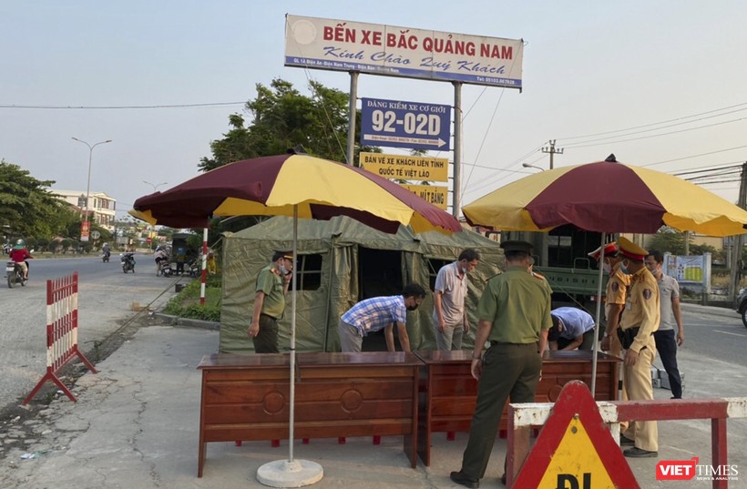 Chốt kiểm soát y tế tại các cửa ngõ đi vào tỉnh Quảng Nam