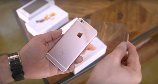 iPhone 6s lock giá rẻ ngập kệ Việt: Mua hay không?