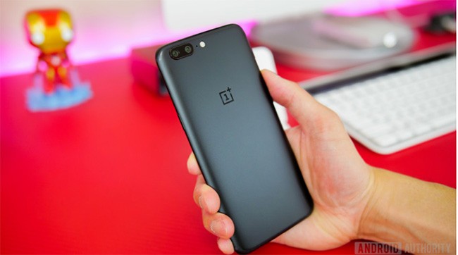 Top 5 smartphone RAM 6GB – Đâu là sự lựa chọn đáng “đồng tiền bát gạo”? ảnh 3 Top 5 smartphone RAM 6GB – Đâu là sự lựa chọn đáng “đồng tiền bát gạo”? ảnh 3