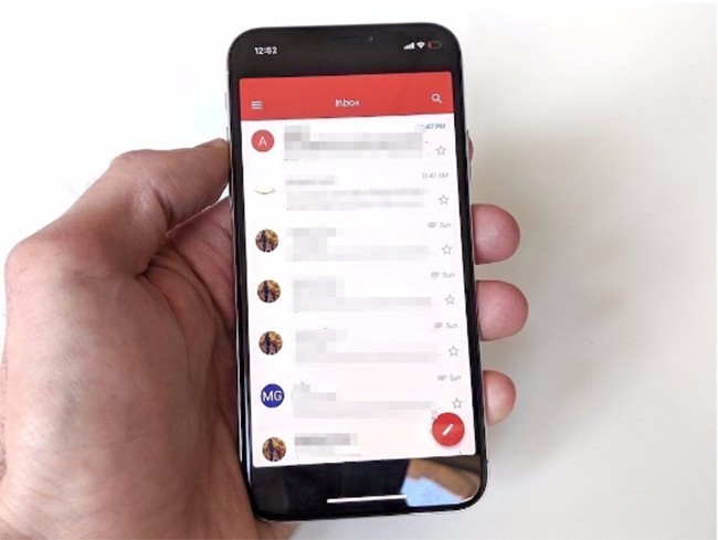 Google cập nhật một số ứng dụng để phù hợp với "tai thỏ" iPhone X ảnh 1 Google cập nhật một số ứng dụng để phù hợp với "tai thỏ" iPhone X ảnh 1