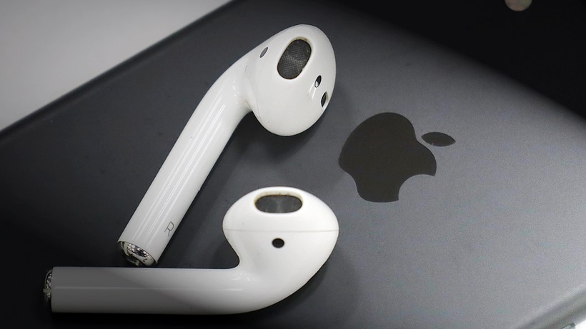 Nhà cung cấp của Apple, Goertek sẽ bắt đầu sản xuất thử nghiệm tai nghe không dây AirPod tại Việt Nam. Ảnh: Nikkei Asian Review