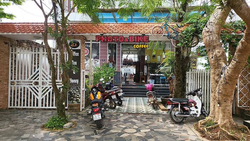 Quán cà phê "Phượng Hoàng Lửa" - Photo and Bike Coffee