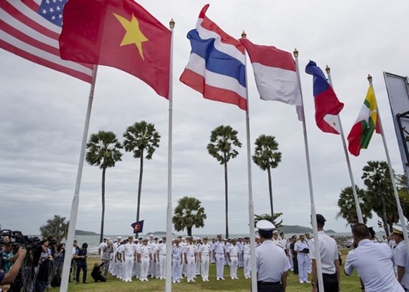 Lễ khai mạc cuộc diễn tập chung hải quân Mỹ - ASEAN tại căn cứ Sattahip, chiều 2/9. Ảnh: Đông Phương