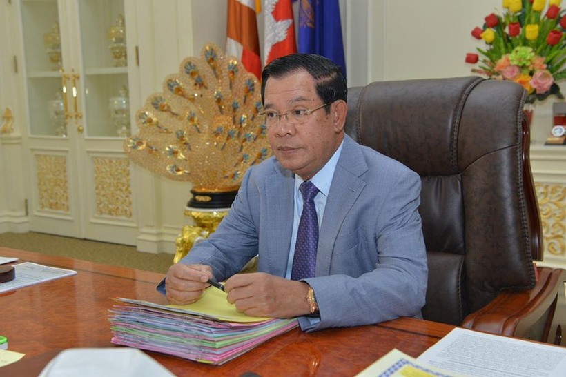 Thủ tướng Campuchia Hun Sen đề nghị đến Vũ Hán thăm sinh viên Campuchia nhưng phía Trung Quốc đã từ chối và đề nghị ông thăm Bắc Kinh (Ảnh: Guancha)