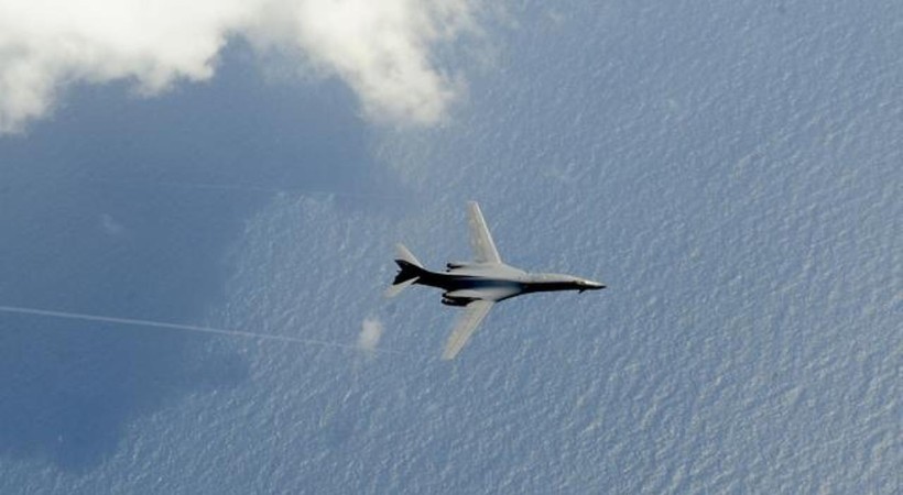 Lần đầu tiên, một máy bay ném bom chiến lược Mỹ đã áp sát khu vực ADIZ của Trung Quốc,thể hiện ý đồ đe dọa rất rõ (Ảnh: /kknews.cc)