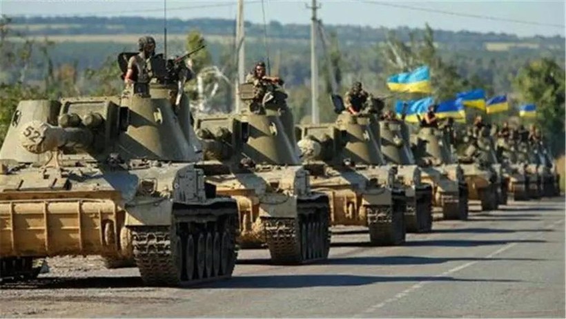 Ukraine đưa 13 trong số 21 lữ đoàn lục quân tới miền Đông tiếp giáp Nga. bị Nga coi là hành động khiêu khích (Ảnh: QQ).