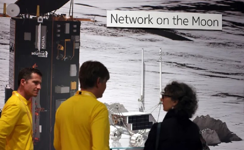 Nokia có kế hoạch triển khai mạng 4G trên Mặt trăng năm 2023. Ảnh CNBC.