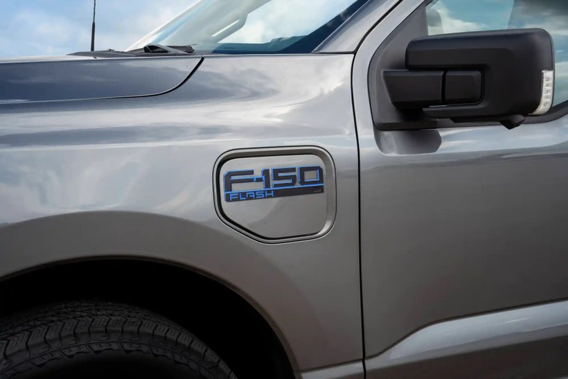 Ford giới thiệu mẫu xe điện F-150 Lightning Flash dành cho những khách hàng đam mê bán tải
