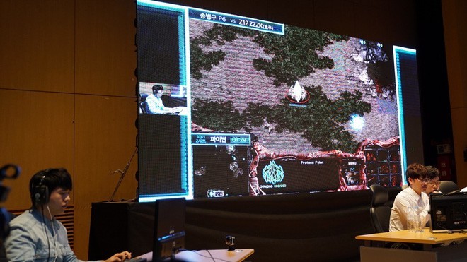 Game thủ chuyên nghiệp Hàn Quốc nghiền nát trí tuệ nhân tạo 4 - 0 trong game StarCraft - Ảnh 1. Game thủ chuyên nghiệp Hàn Quốc nghiền nát trí tuệ nhân tạo 4 - 0 trong game StarCraft - Ảnh 1.