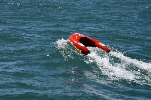 Với thiết kế đơn giản nhưng rất độc đáo và hữu dụng, phao cứu sinh U-safe có thể bơi đến chính xác vị trí người bị nạn để giải cứu. Ảnh: Noras Performance.