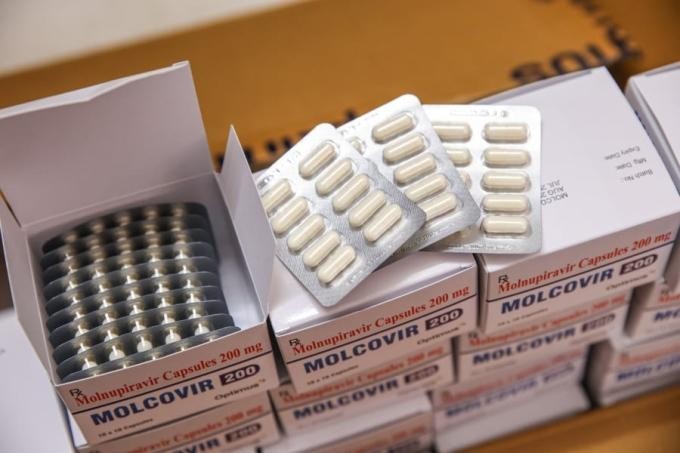 Bộ Y tế đã phân bổ 300.000 liều thuốc Molnupiravir tới 46 tỉnh, thành (ảnh: Moh)