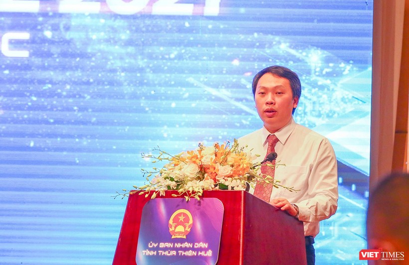 Thứ trưởng Bộ TT&TT Nguyễn Huy Dũng phát biểu tại sự kiện khai mạc Tuần lễ Chuyển đổi số - Huế 2021 mang chủ đề “Cơ hội và Thách thức"diễn ra ngày 27/4.