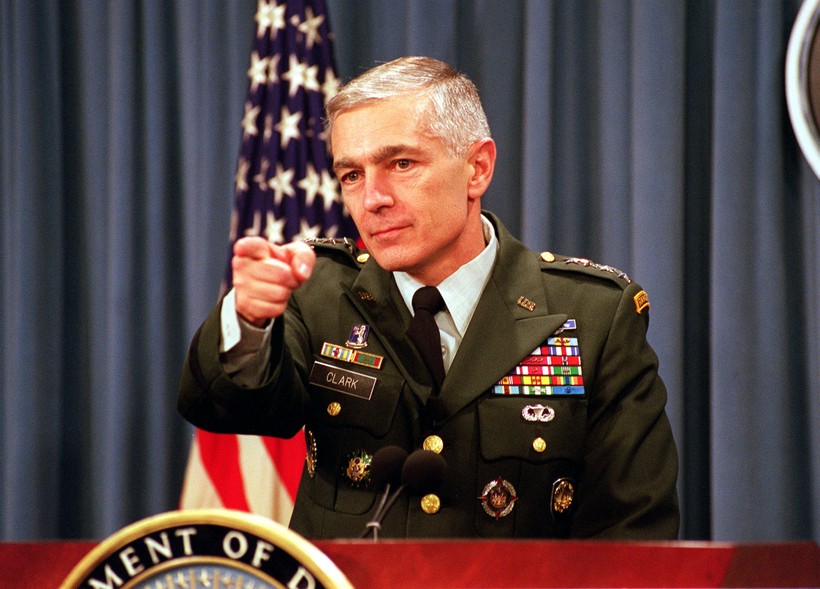 Tướng Wesley Clark, cựu tư lệnh NATO 
