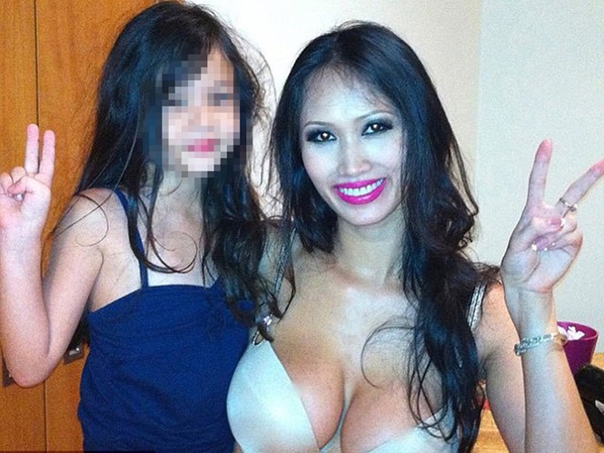 Người mẫu Playboy gốc Việt Angie Vũ Hà và con gái - Ảnh: Instagram NV