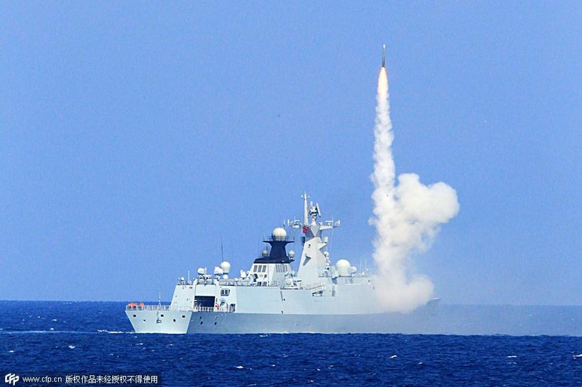 Chiến hạm Trung Quốc phóng tên lửa trong cuộc tập trận ở Biển Đông gần đây