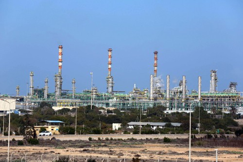 Tình hình bất ổn ở Trung Đông ảnh hưởng đến giá dầu.