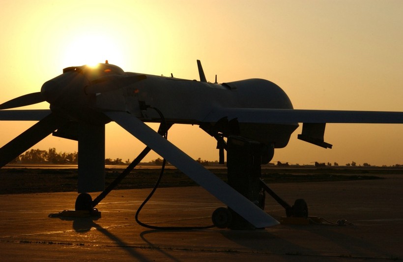 Drones trinh sát, cảnh báo và tấn công mục tiêu MQ Predator