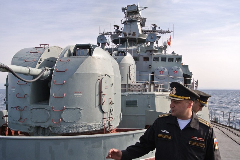 Đại tá hải quân Stanislav Varik, thuyền trưởng hạng nhất chỉ huy tàu tuần dương Varyag 