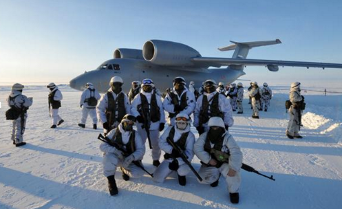 Video: Quân đội Nga huấn luyện chiến đấu ở vùng Bắc Cực