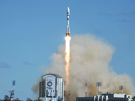 Video: Cận cảnh tên lửa đẩy Soyuz - 2 bay vào không gian