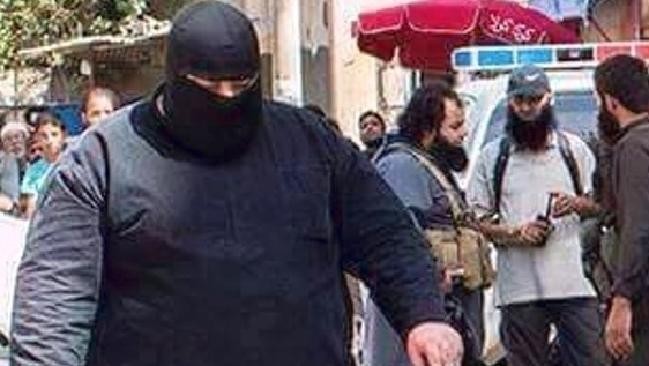 Đao phủ 'xe ủi đất' khét tiếng của IS bị bắt