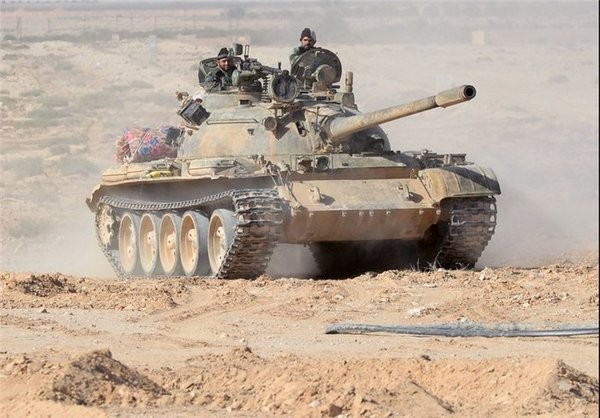 Quân đội Syria tấn công trên hướng Palmyra -  Arak