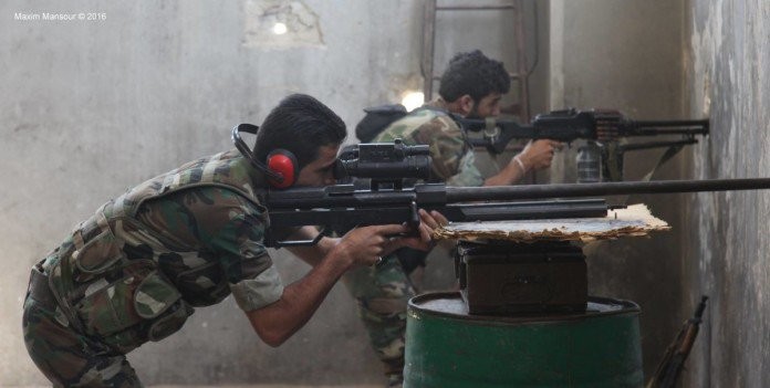 Các xạ thủ súng bắn tỉa trong quận Bani Zaid 