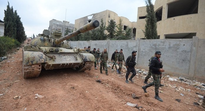 Binh sĩ Syria chiến đấu trên chiến trường Aleppo