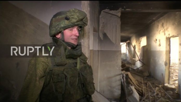 Một lính công binh Nga ở Aleppo