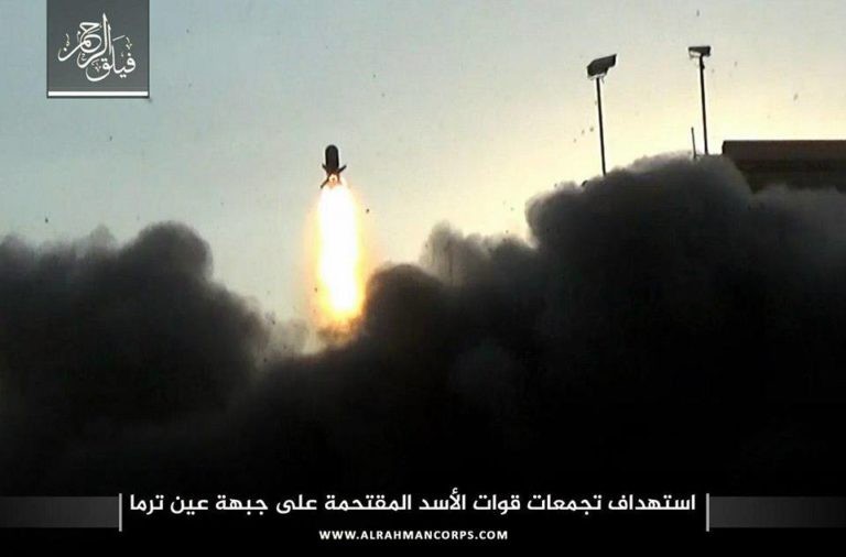 Phiến quân ngoại vi Damascus liều chết chống trả quân đội Syria ảnh 11 Phiến quân ngoại vi Damascus liều chết chống trả quân đội Syria ảnh 11