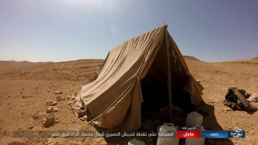 Quân đội Syria bất ngờ hứng thất bại trước IS tại Homs ảnh 13 Quân đội Syria bất ngờ hứng thất bại trước IS tại Homs ảnh 13