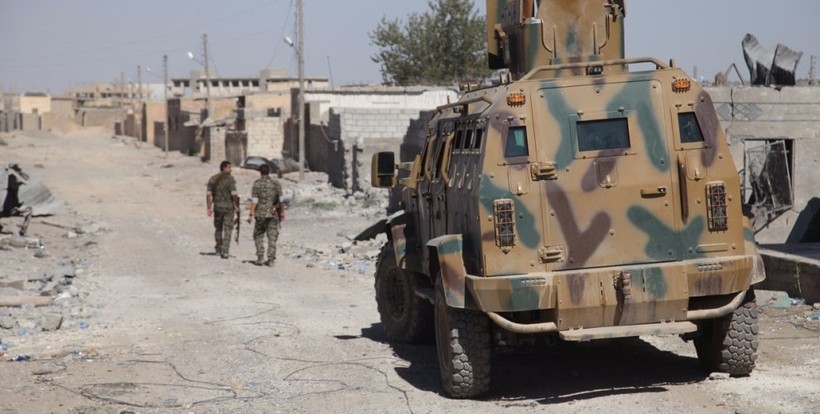 Lực lượng Dân chủ Syria SDF tiến công trong thành phố Raqqa