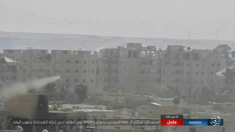 Hàng chục phiến quân IS nộp mạng trước SDF ở Raqqa, Syria ảnh 10 Hàng chục phiến quân IS nộp mạng trước SDF ở Raqqa, Syria ảnh 10