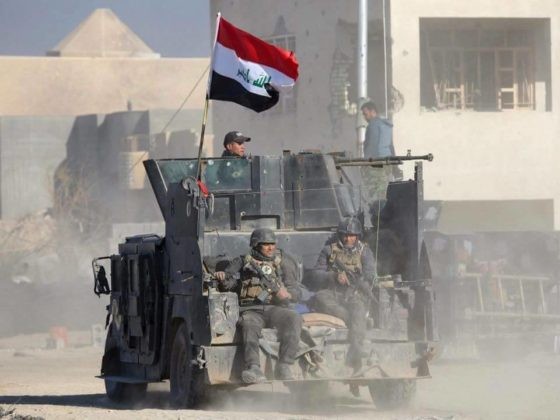 Binh sĩ quân đội Iraq trong một khu dân cư gần biên giới với Syria, chuẩn bị cho cuộc tấn công mới - ảnh minh họa Masdar News