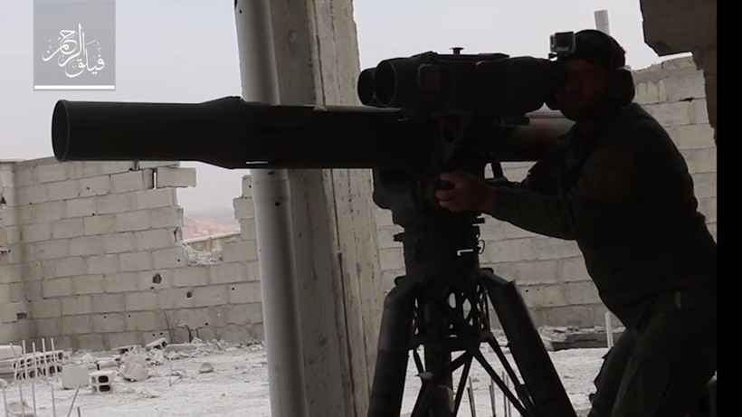 Mỹ đã viện trợ rất nhiều tên lửa TOW cho các nhóm vũ trang đối lập, phần lớn các nhóm này chiến đấu cho Al-Qaeda Syria - ảnh minh hỏa Masdar News