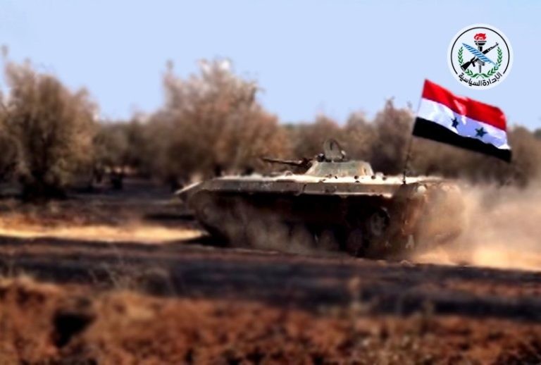 Xe thiết giáp quân đội Syria tấn công trên vùng nông thôn đông bắc Hama - ảnh minh họa South Front