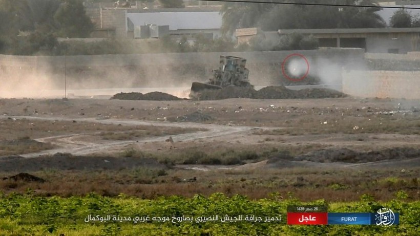 Liên quân Mỹ ngăn chặn quân đội Syria đánh vào sào huyệt IS tại AbuKamal ảnh 7 Liên quân Mỹ ngăn chặn quân đội Syria đánh vào sào huyệt IS tại AbuKamal ảnh 7