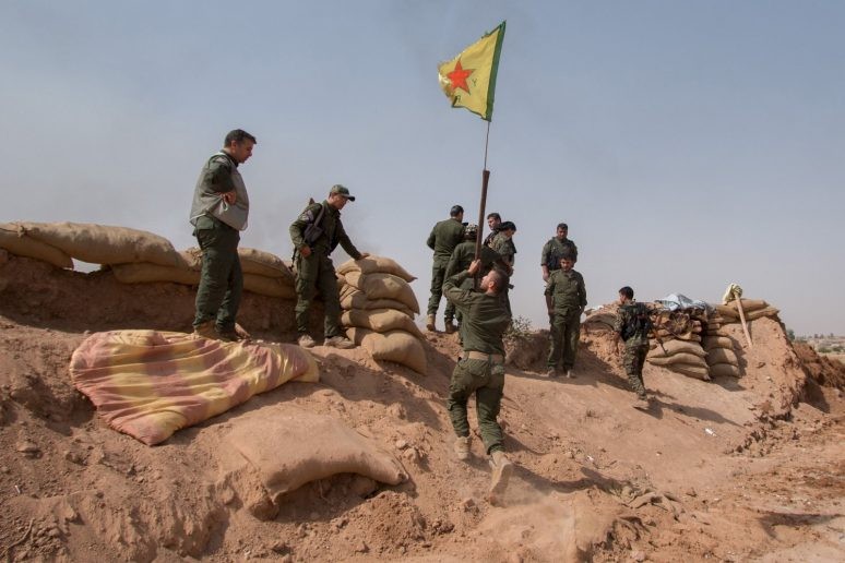 Các chiến binh YPG trên chiến trường Afrin - ảnh minh họa Masdar News