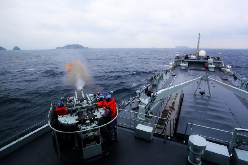 Hải quân Trung Quốc pháo kích trên biển Đông - ảnh minh họa Yahoo