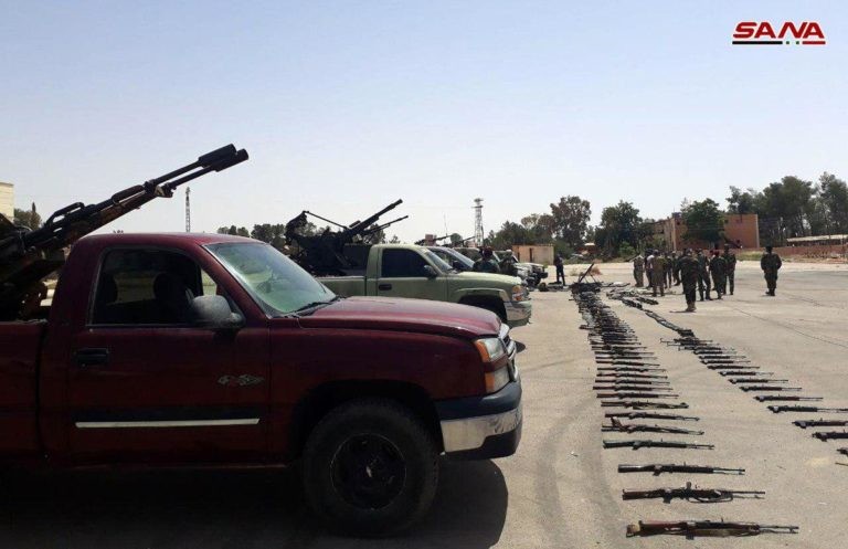 Quân cảnh Nga tước vũ khí phe thánh chiến Syria đầu hàng ảnh 2 Quân cảnh Nga tước vũ khí phe thánh chiến Syria đầu hàng ảnh 2
