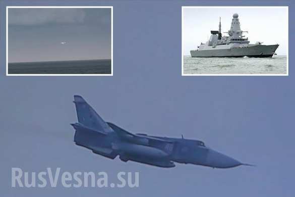 Tàu khu trục Hoàng gia Anh và các máy bay của không quân Nga. Ảnh Rusvesna