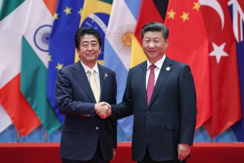 Ngày 5/9/2016, Thủ tướng Nhật Bản Shinzo Abe hội đàm với Chủ tịch Trung Quốc Tập Cận Bình sau Lễ bế mạc Hội nghị Thượng đỉnh G20