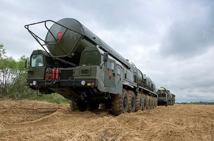 Tên lửa đạn đạo xuyên lục địa Topol của Quân đội Nga. Ảnh: Cankao