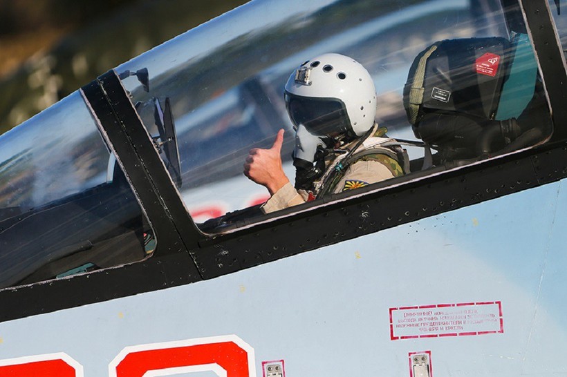Phi công Nga tại chiến trường Syria chuẩn bị xuất kích