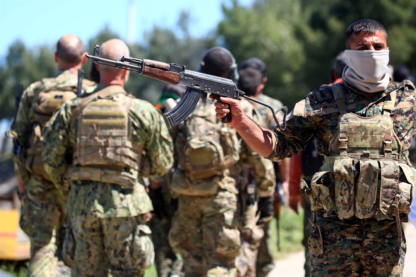 Nga “ném phao” cứu thể diện Mỹ tại Syria? ảnh 1 Mỹ tích cực hậu thuẫn người Kurd chiếm lãnh thổ nhằm chia cắt Syria