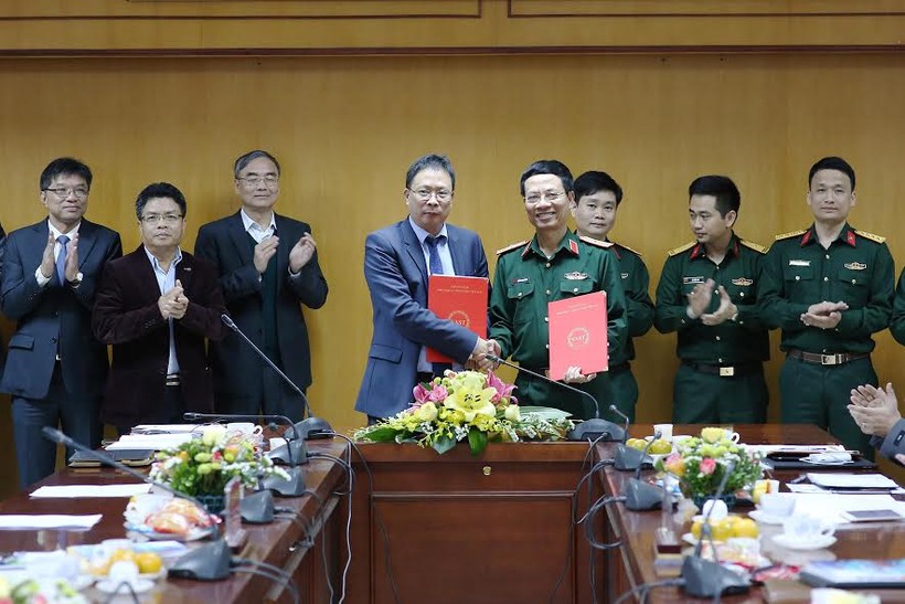 Viện Hàn lâm khoa học và Công nghệ Việt nam (VAST) cùng Tập đoàn Viễn thông Quân đội (Viettel) đã ký thỏa thuận khung về hợp tác giai đoạn 2017-2021.