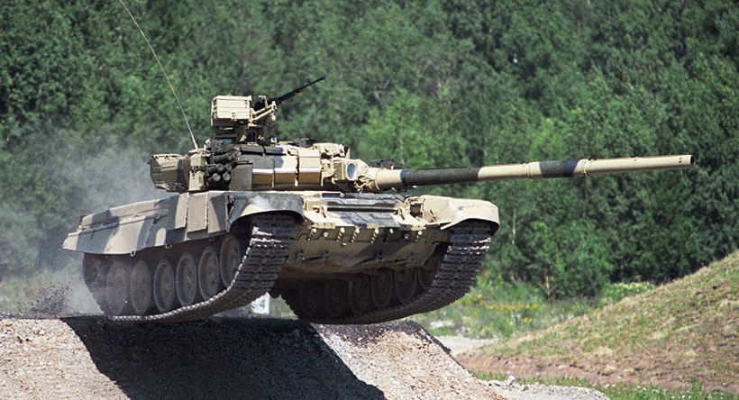 Xe tăng T-90 trong một buổi diễn tập.