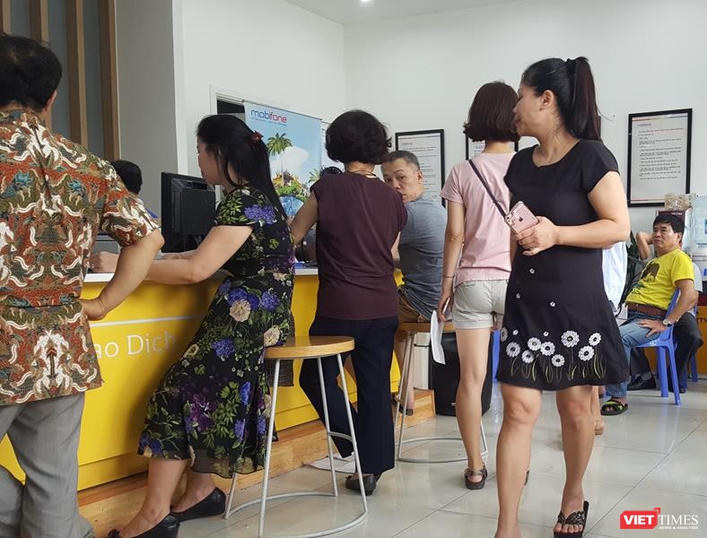 Người dân vẫn đổ xô đăng ký thông tin mặc dù nhà mạng thông báo lùi hạn đăng ký ảnh 7 Người dân vẫn đổ xô đăng ký thông tin mặc dù nhà mạng thông báo lùi hạn đăng ký ảnh 7