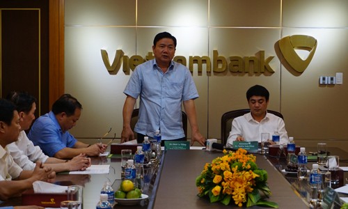 Bí thư Thăng làm việc với Vietcombank.